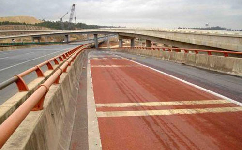 镜铁区轻载防滑路面粘结材料